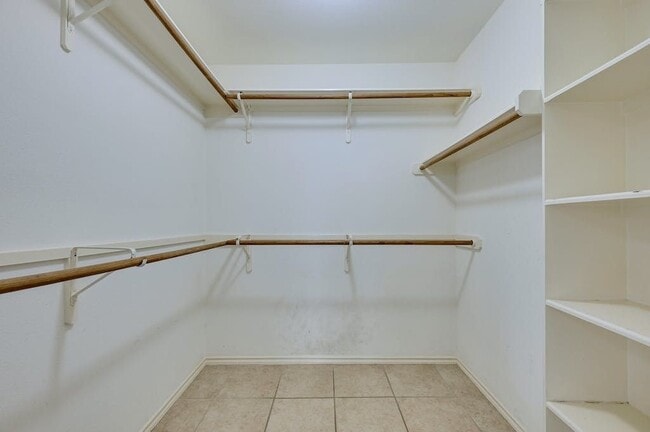 Building Photo - 308 Pheasant Ridge Dr