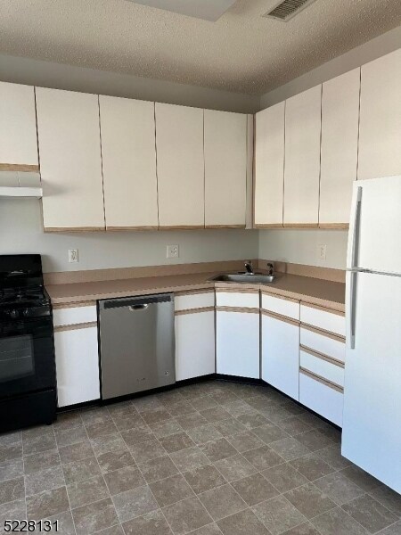 Building Photo - 82 Hancock Dr