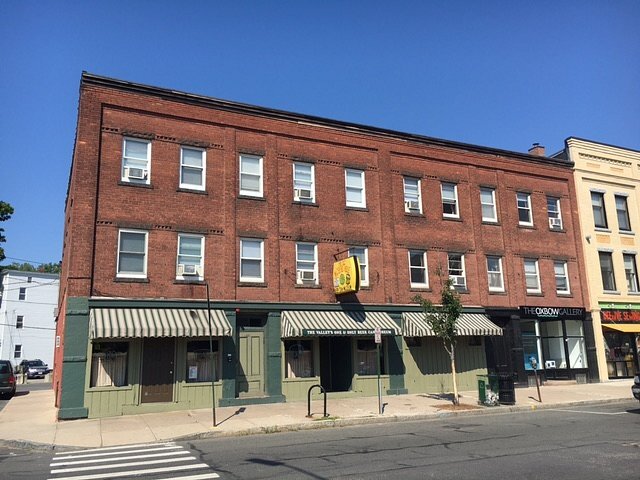 285 Pleasant Exterior - 69 S Pleasant St