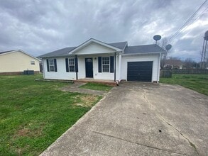 Building Photo - Cute Ranch Rental