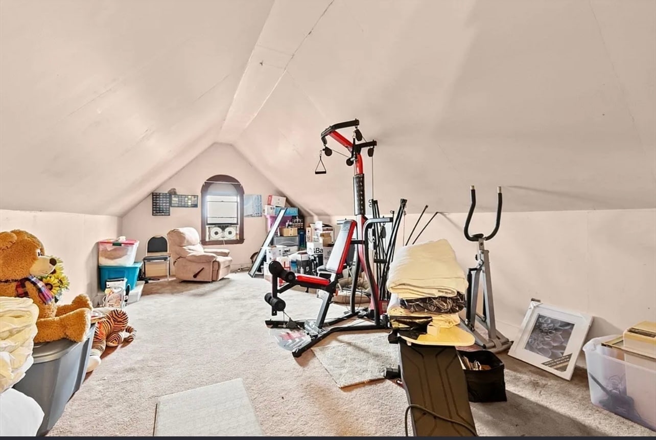 Attic - 50 Union Pl