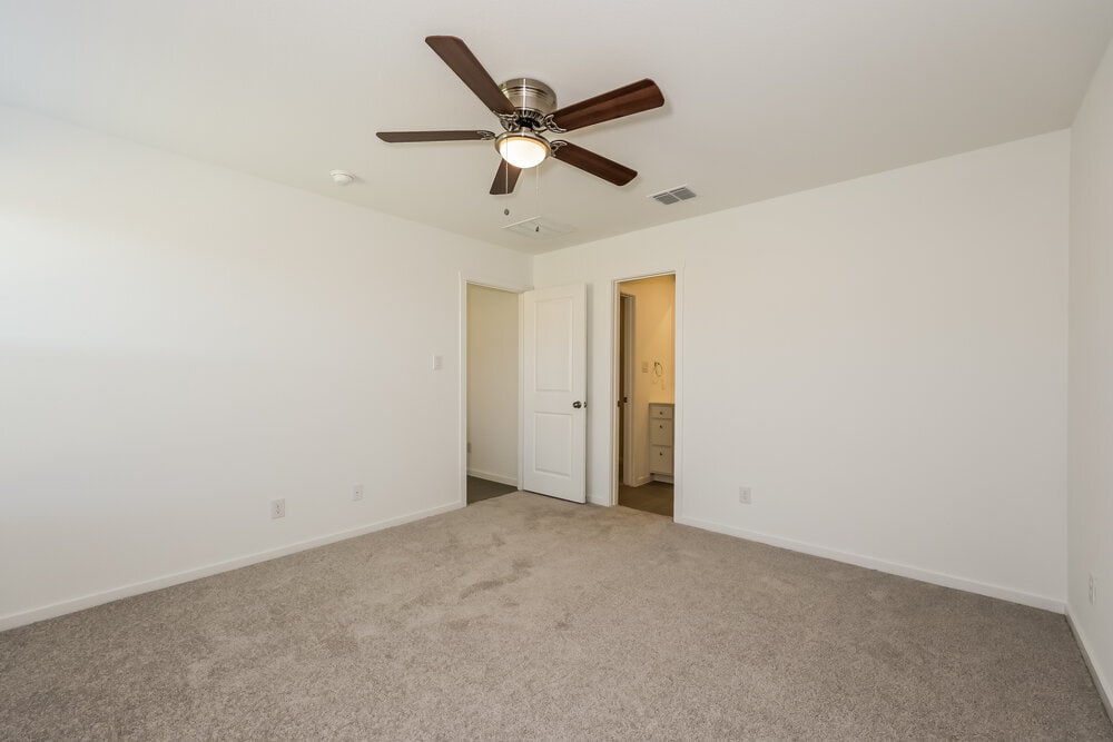 Building Photo - 1617 Sparrow Hawk Rd