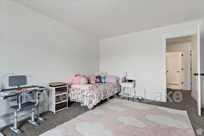 Building Photo - 1046 W Seasons View Ct