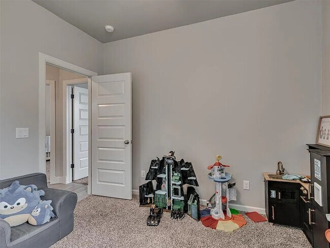 Building Photo - 7113 NW 153rd St