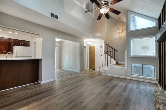 Building Photo - 2711 St Edwards Cir