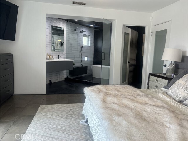 Building Photo - 610 9th St