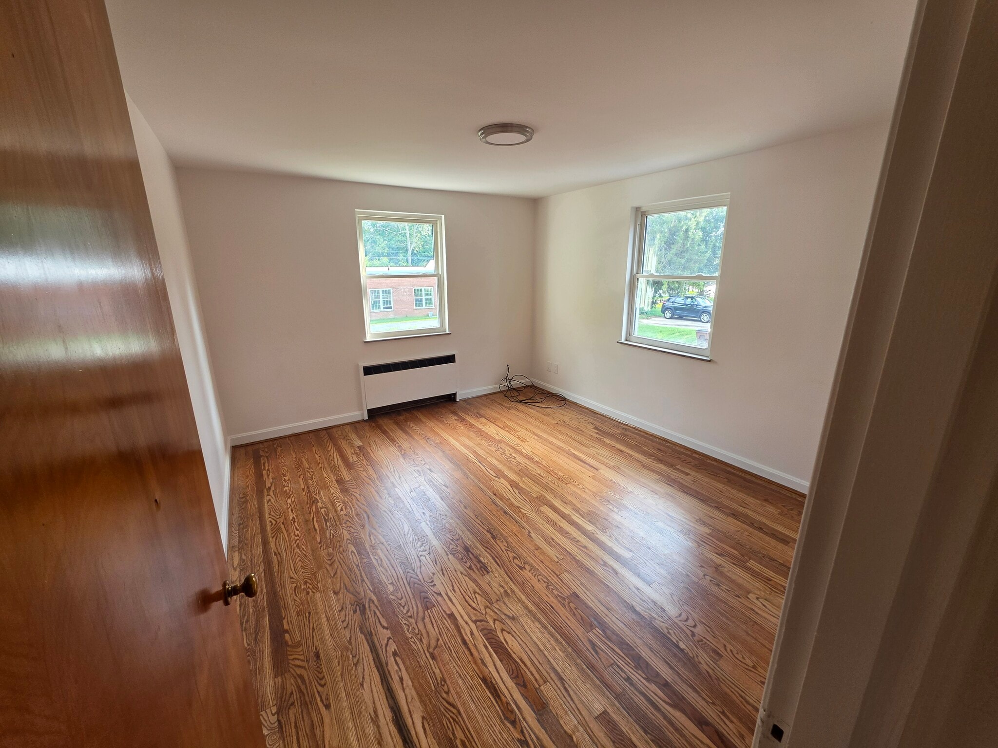 Building Photo - 3911 E Gatewood Ln