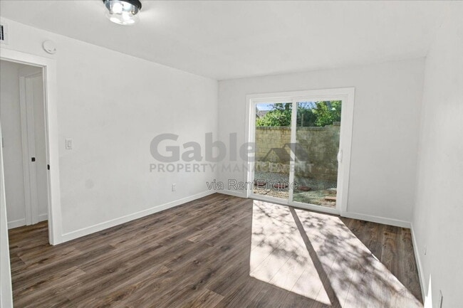 Building Photo - 25753 Rana Dr
