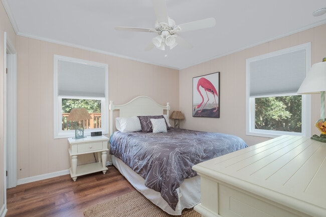 Building Photo - 4327 S Hammerhead Dr