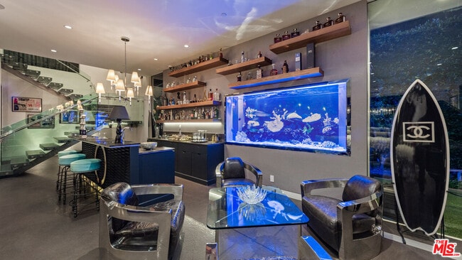 Building Photo - 1111 Sierra Alta Way