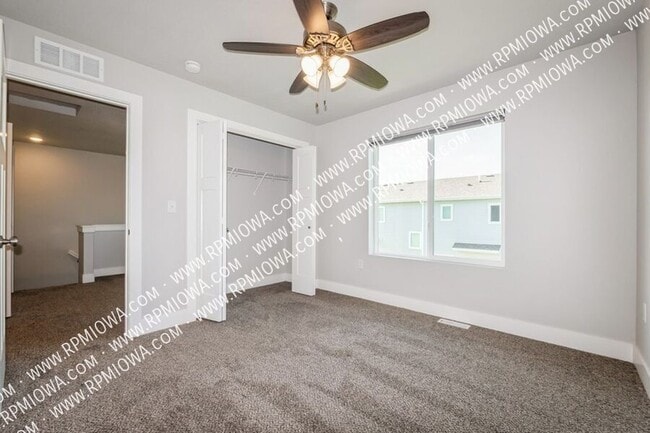 Building Photo - 706 Umbra Pl