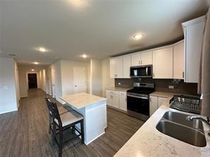 Building Photo - 937 Dressage Dr