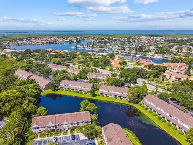 Building Photo - 6355 Bayside Key Dr