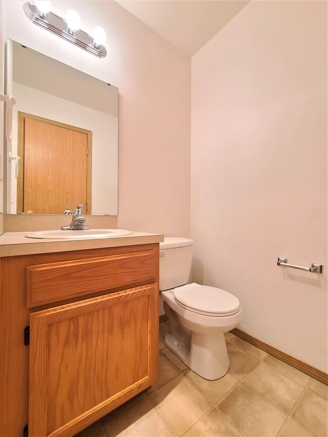 Building Photo - HudDea#7