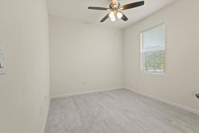 Building Photo - 12133 SW Aventino Dr