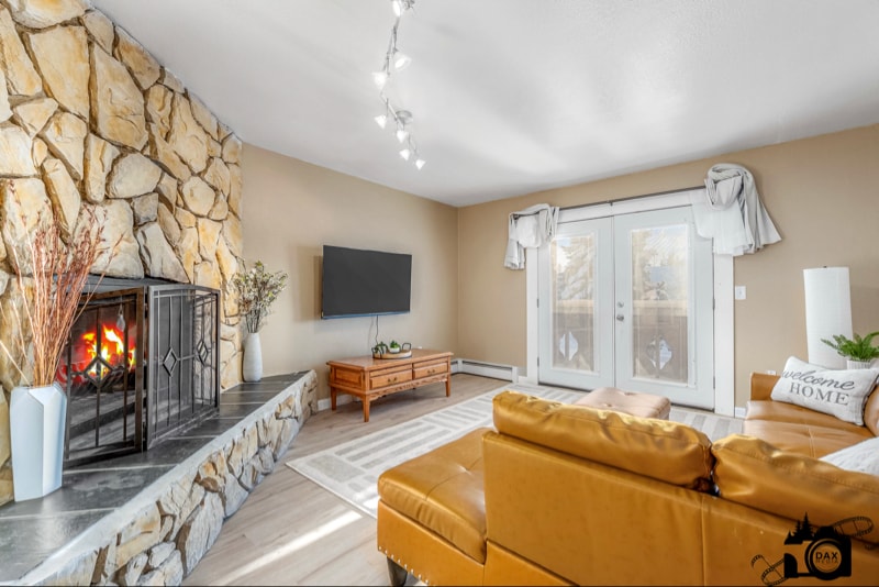 Building Photo - 4401 Reka Dr