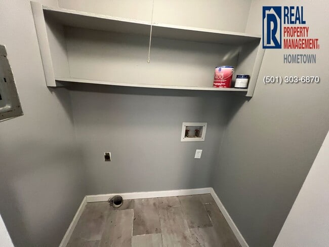 Building Photo - 5712 Sorenson St