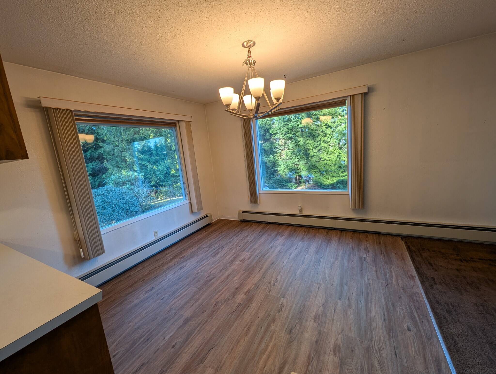 Building Photo - 2575 Yew Street Rd