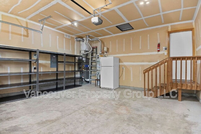 Building Photo - 3106 NE 183rd Pl