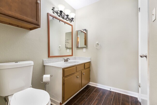 Building Photo - 6808 Betty Levy