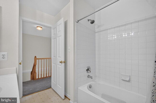 Building Photo - 15044 Gaffney Cir