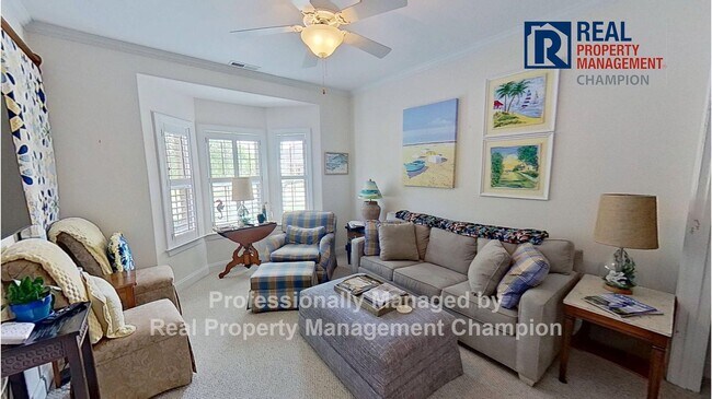 Building Photo - Immaculate 3 BD/2 BA Townhome in the Ashwo...