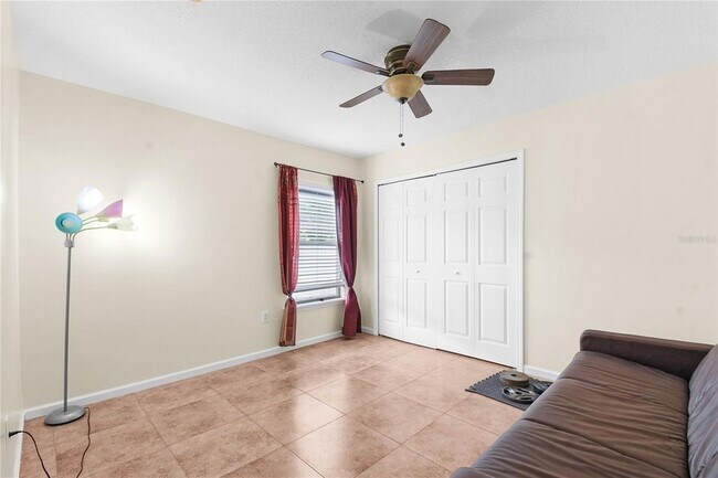 Building Photo - 237 N Hidden Tree Dr