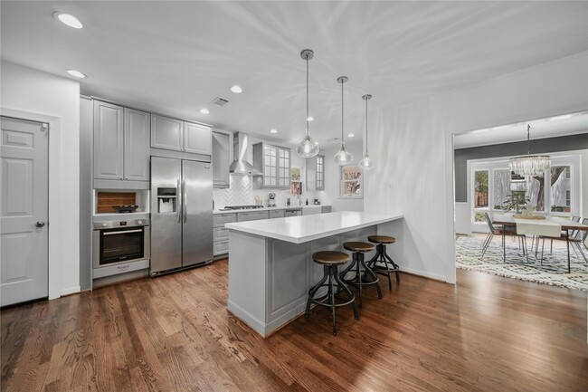 Building Photo - 2223 Dryden Rd