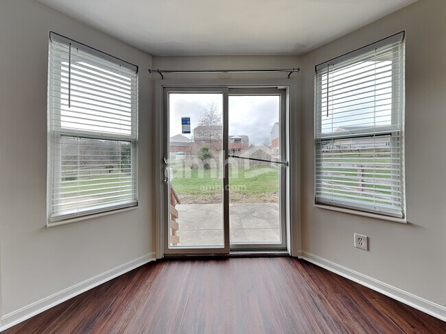 Building Photo - 10728 Sandy Ct