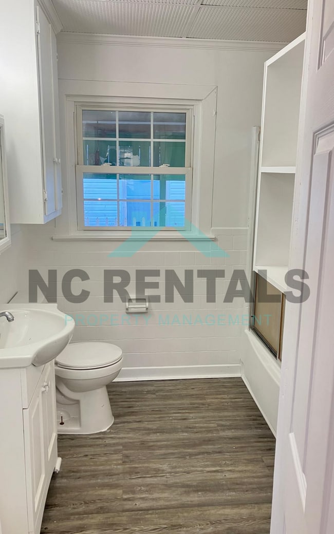 Building Photo - 712 Edgecombe Ave