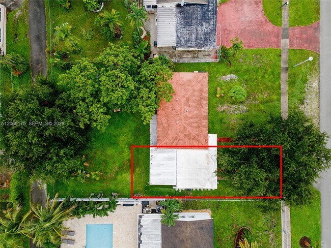 Building Photo - 1545 NW 130th St
