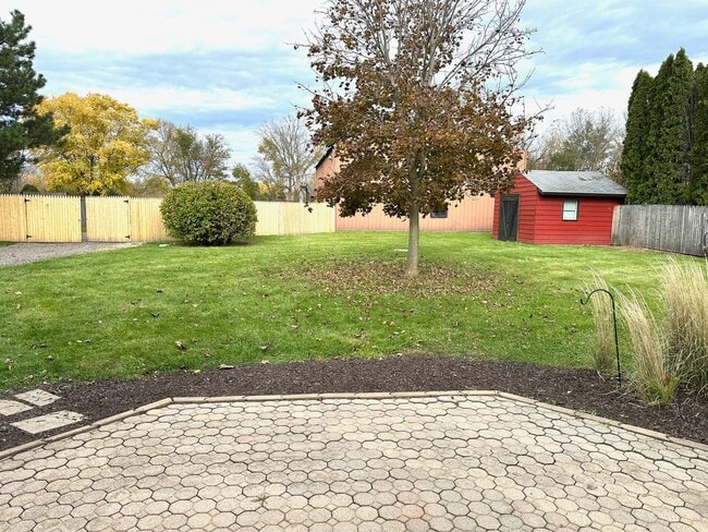 Building Photo - 11408 IL-120