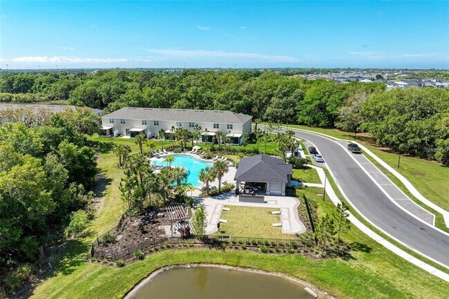 Building Photo - 6345 Willowside St