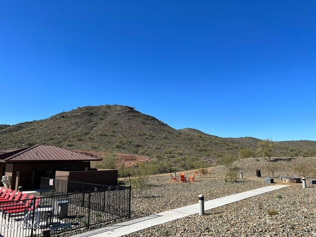 Building Photo - 13316 W Red Range Wy