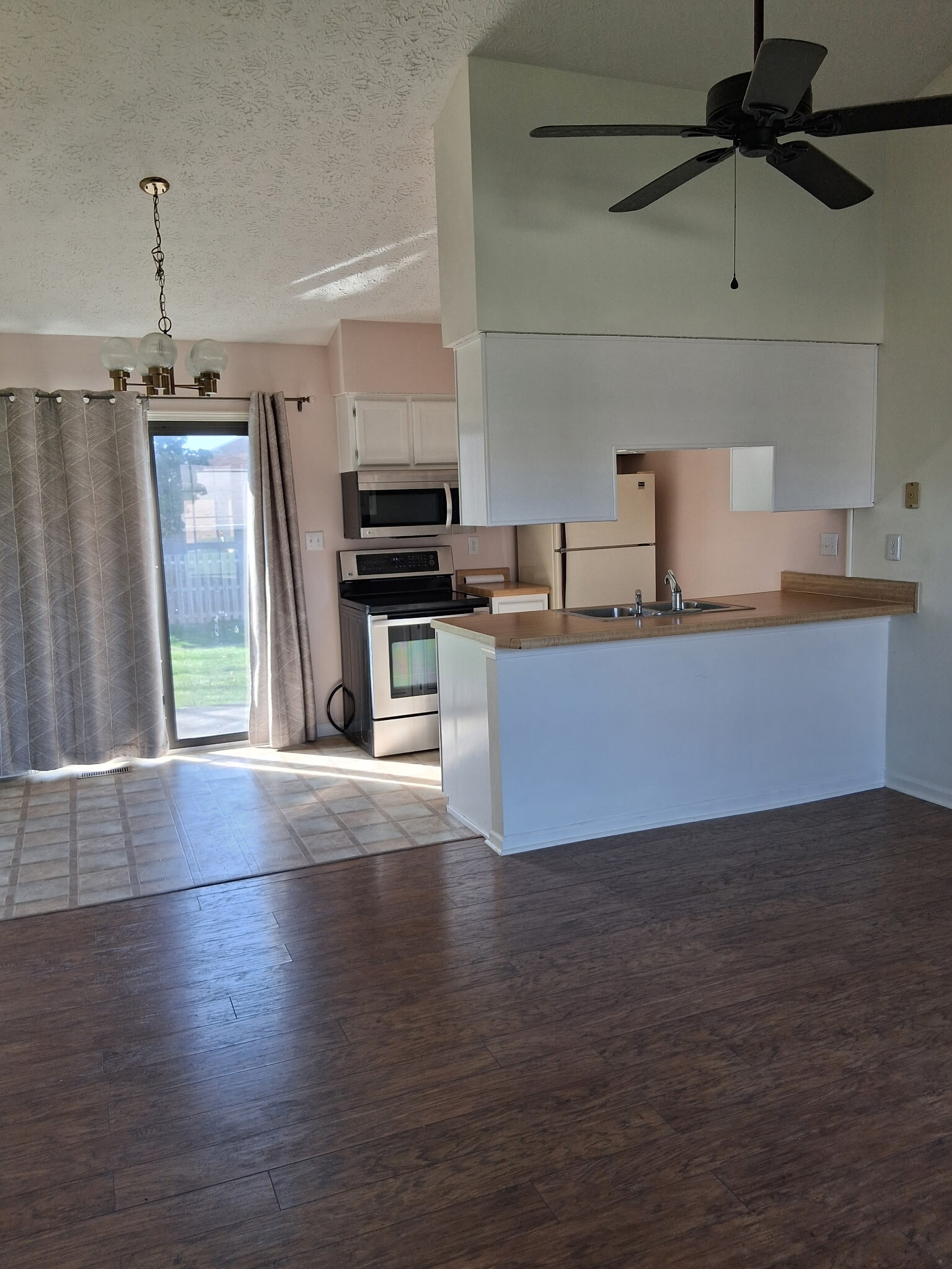 Dining-Kitchen-Patio - 1858 Queensbridge Cir