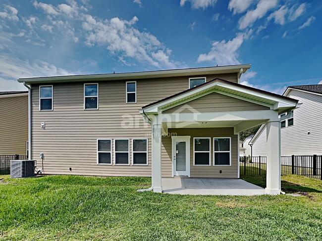 Building Photo - 3129 Creek Village Ln