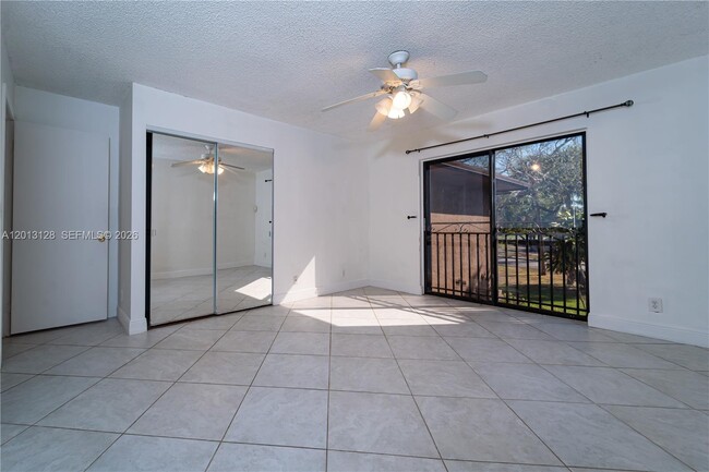 Building Photo - 2342 NW 36th Ave