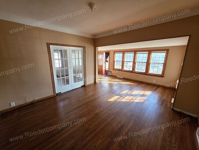 Primary Photo - Remodeled 3 bedroom 1 bathroom house