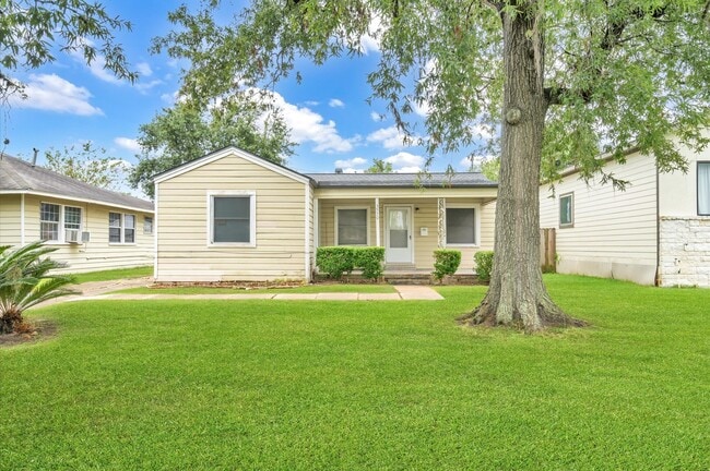Primary Photo - 3530 Griggs Rd