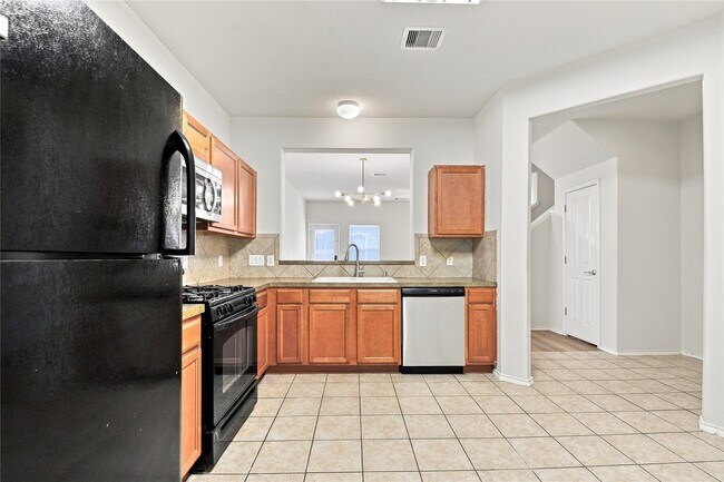 Building Photo - 2214 Prairie Forest Tr