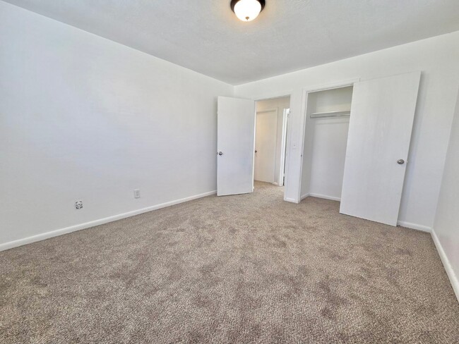 Building Photo - 1347 West 700 S