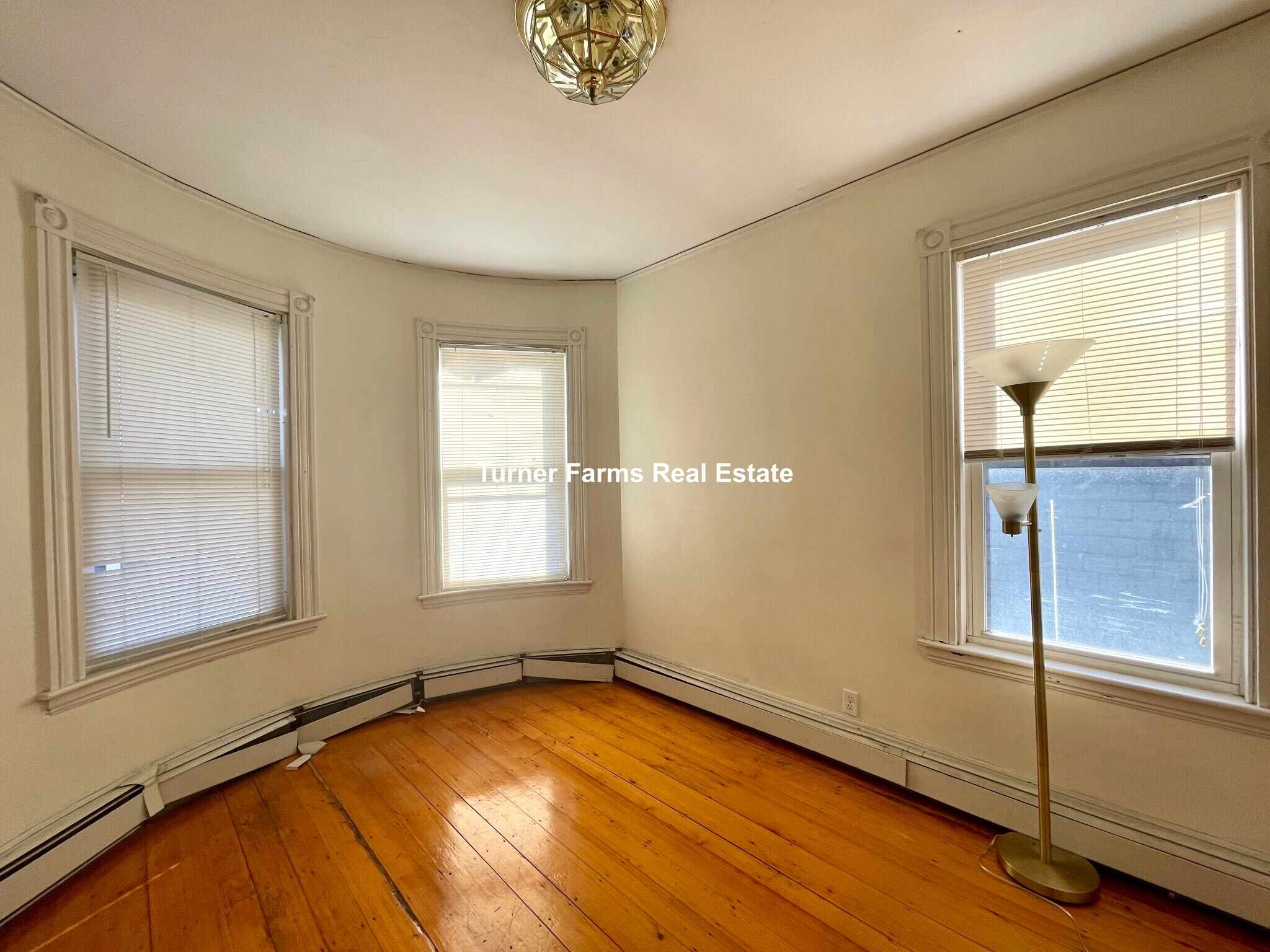 Building Photo - 803 Parker St