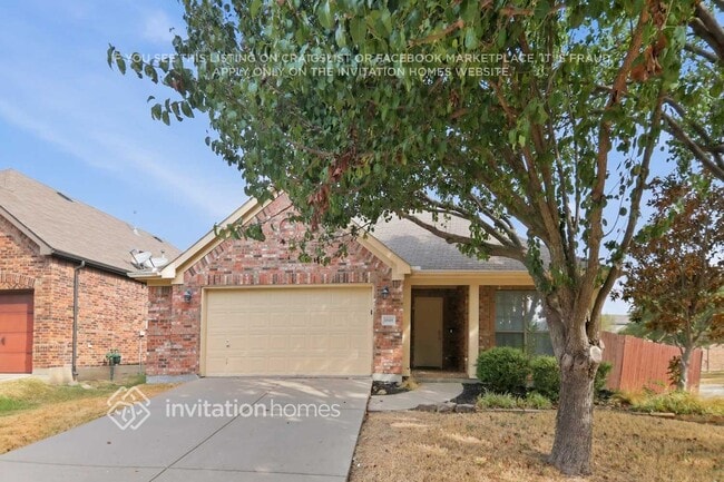 Building Photo - 5000 Blackwood Dr