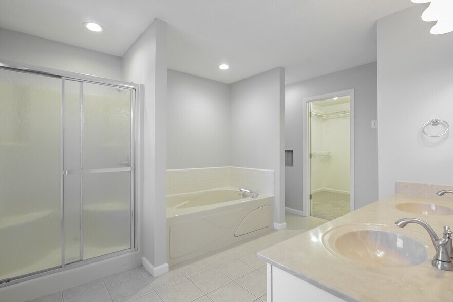 Building Photo - 1903 Windsor Ln