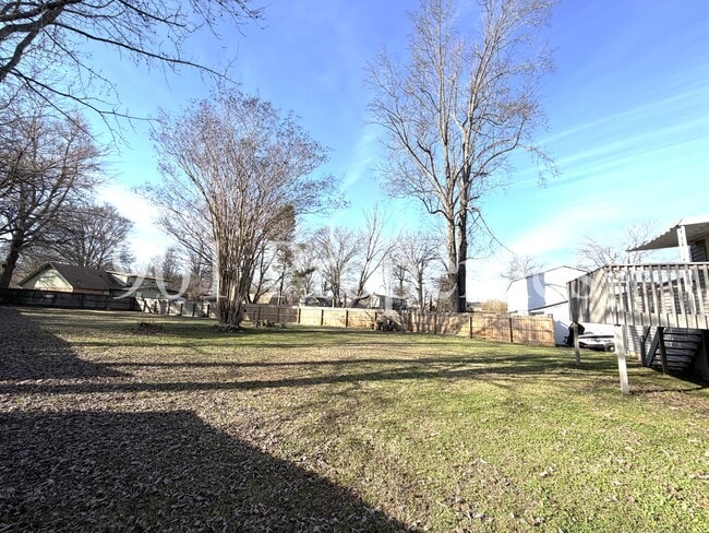 Building Photo - 6835 Autumnhill Ln