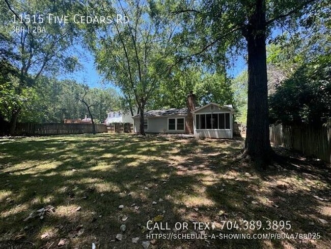 Building Photo - 11515 5 Cedars Rd