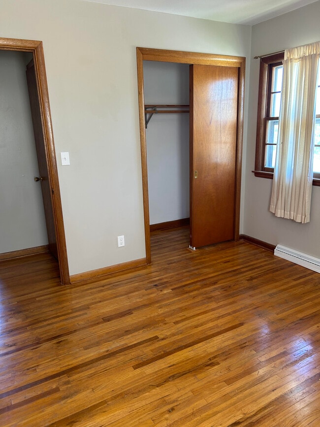 Building Photo - 520 30th Ave N