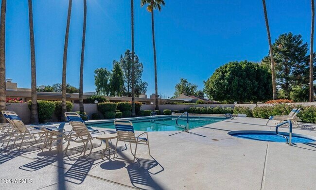 Building Photo - 8188 E Del Cuarzo Dr