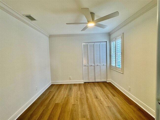Building Photo - 5361 Buckhead Cir