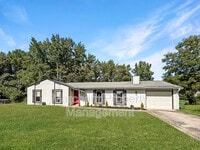 Building Photo - 5 Oak Hollow Ct